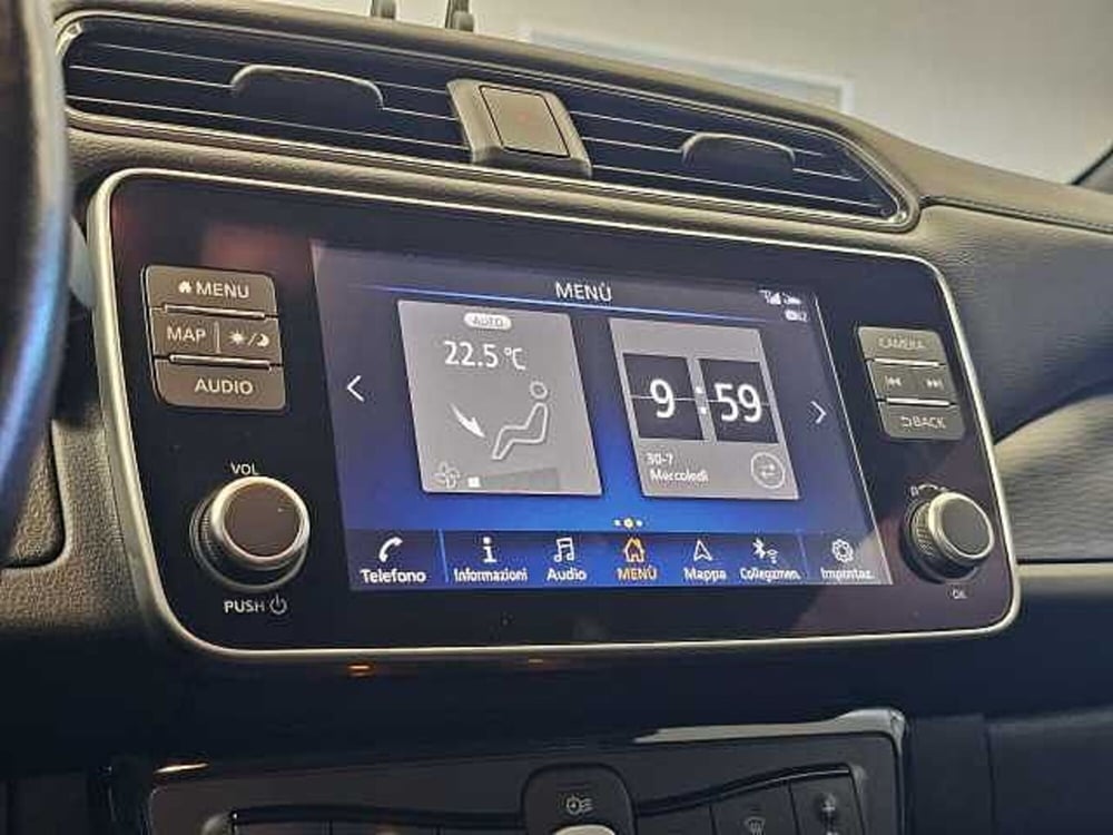 Nissan Leaf usata a Caserta (14)