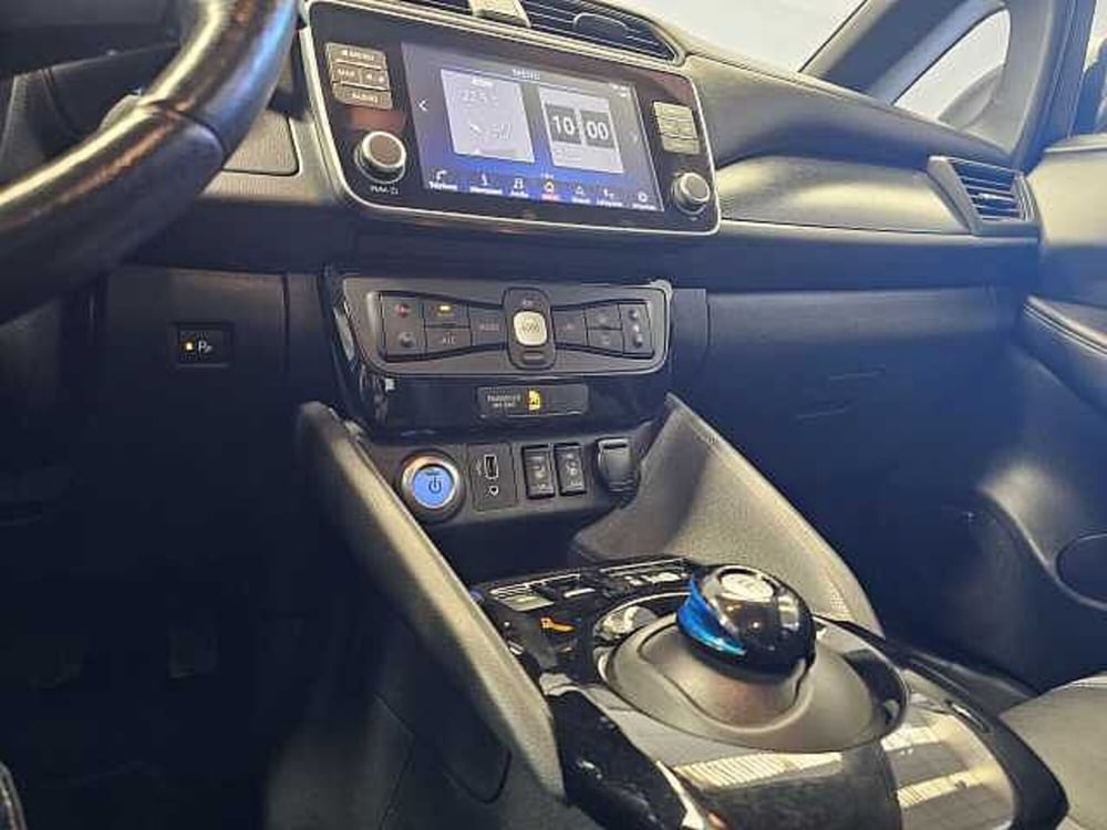 Nissan Leaf usata a Caserta (15)