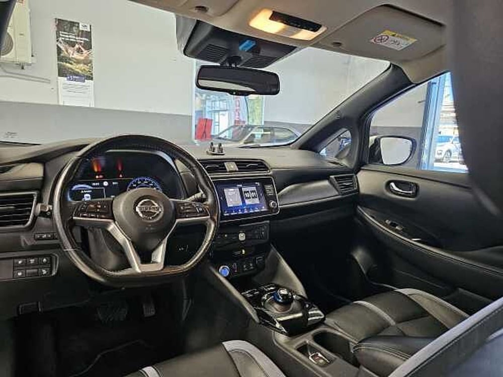 Nissan Leaf usata a Caserta (17)