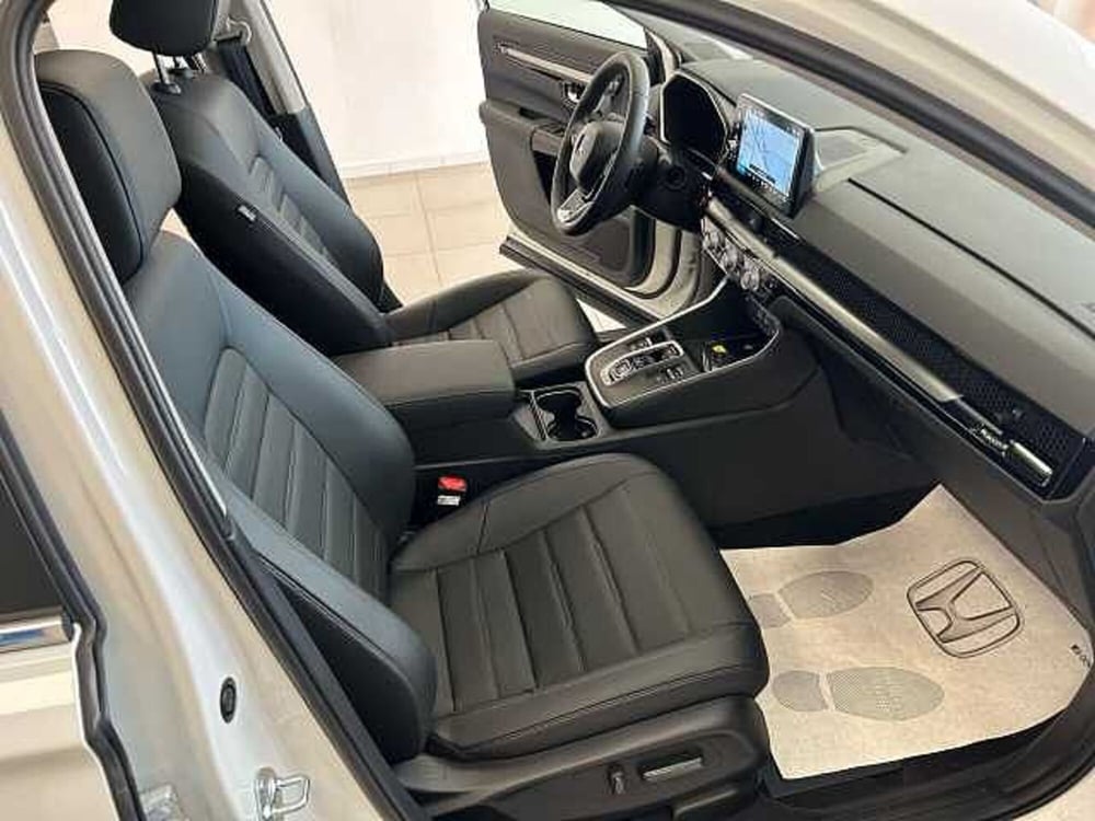 Honda CR-V nuova a Caserta (14)