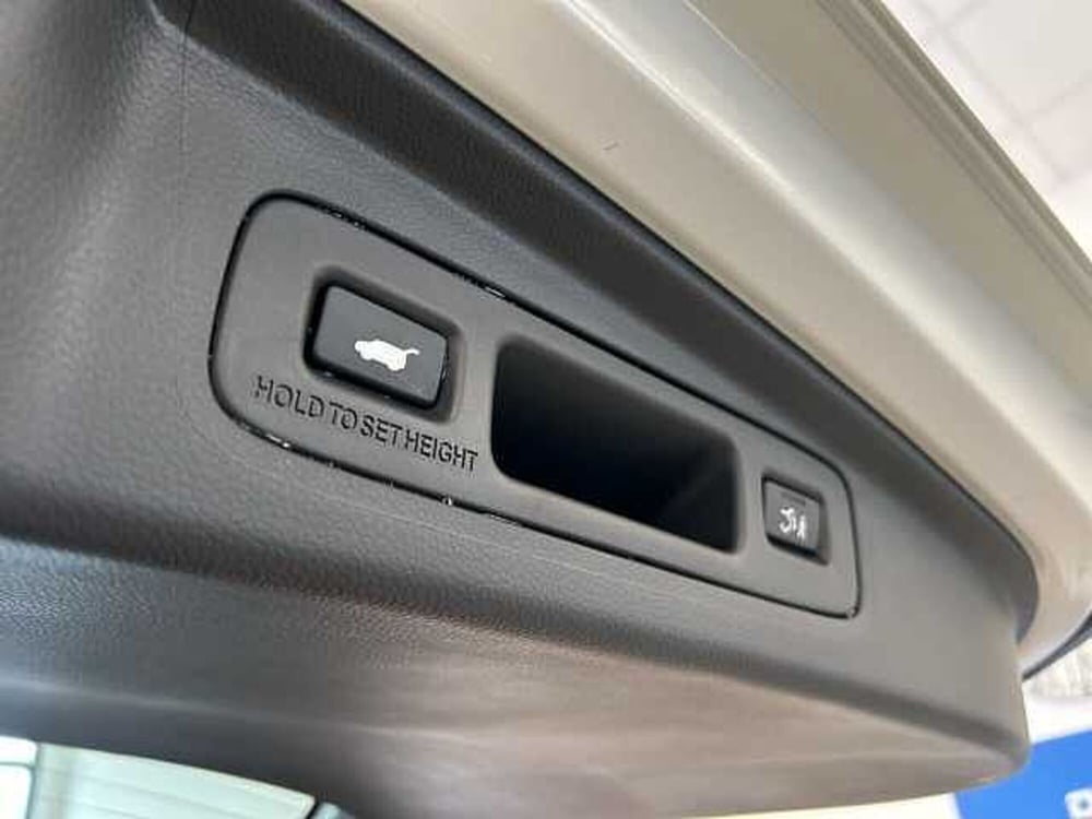Honda CR-V nuova a Caserta (15)