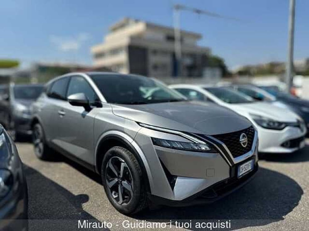 Nissan Qashqai usata a Roma