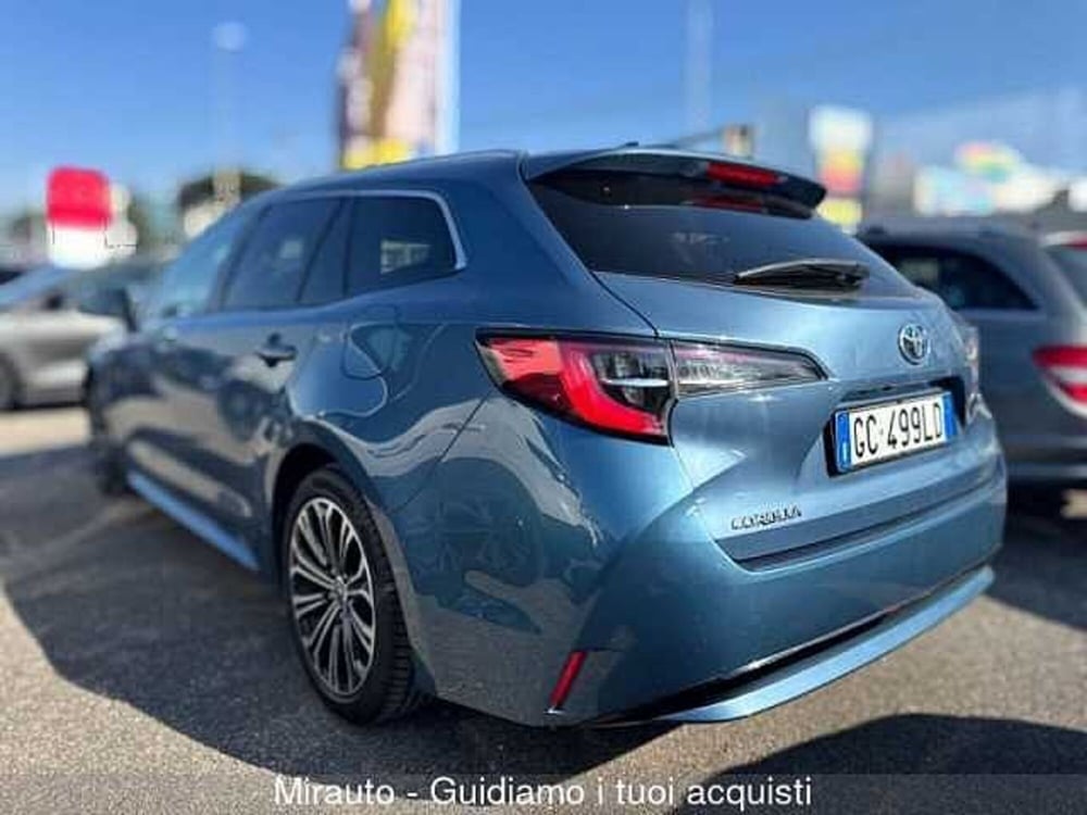 Toyota Corolla Touring Sports usata a Roma (4)