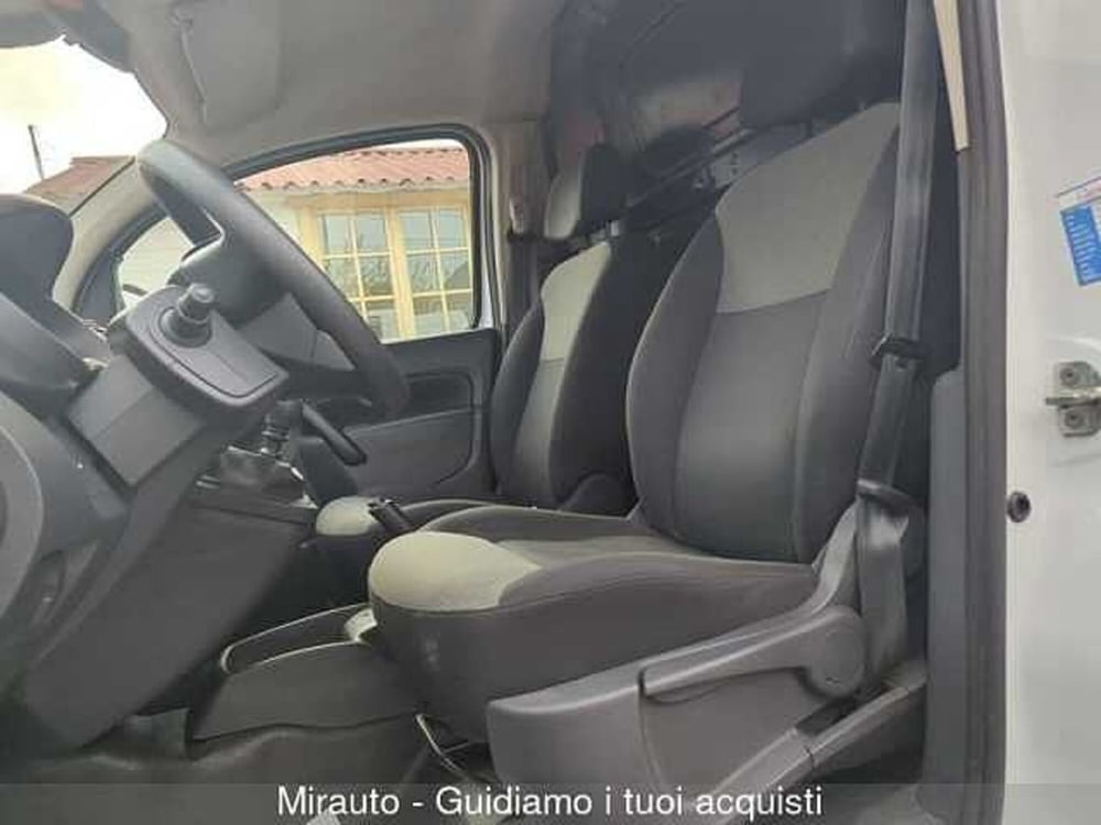 Nissan NV250 usata a Roma (10)