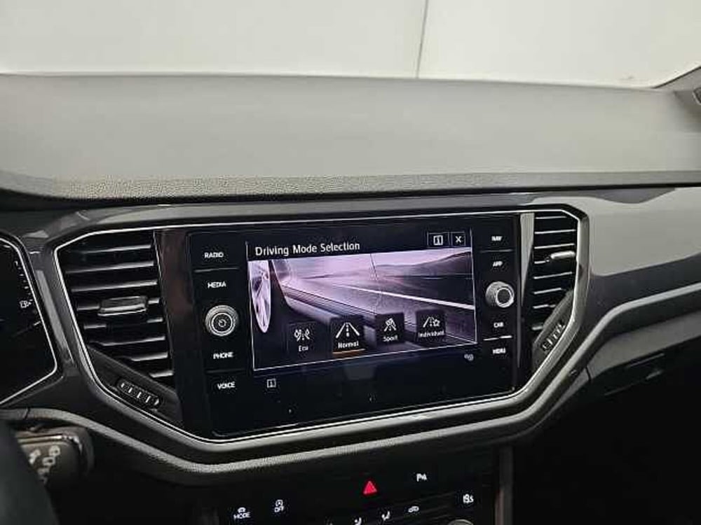 Volkswagen T-Roc usata a Lecco (19)