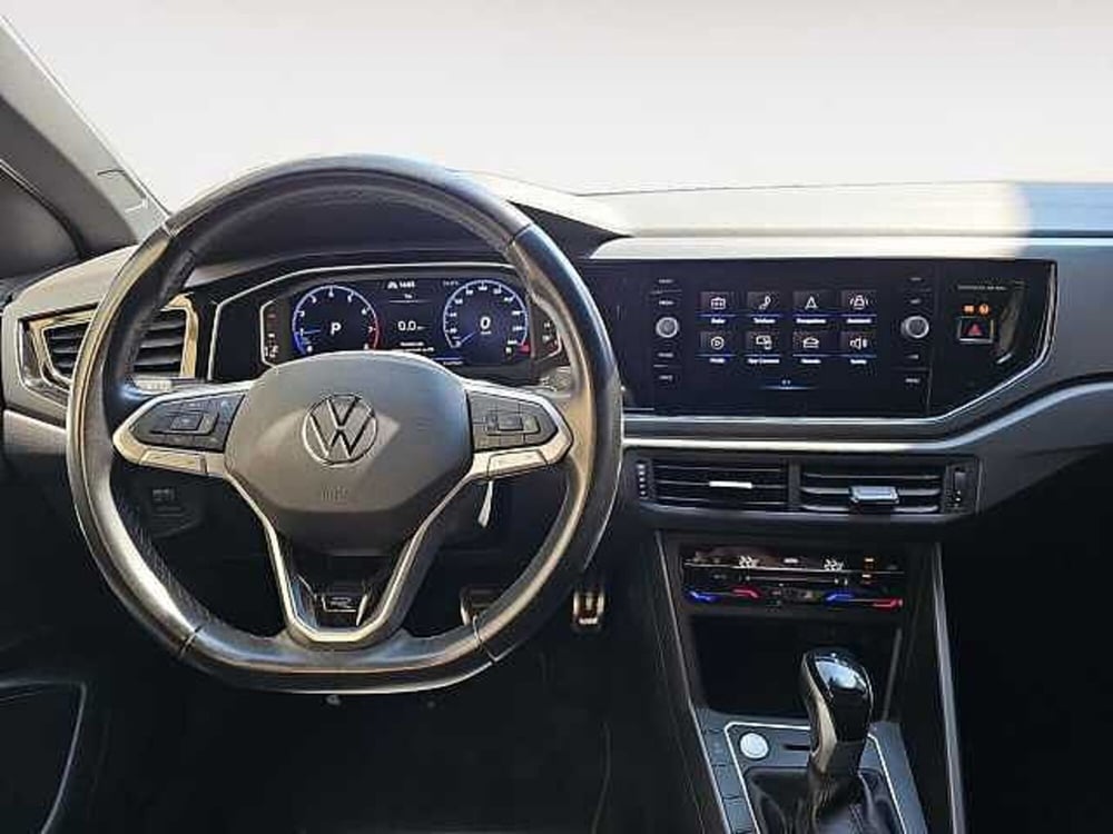 Volkswagen Taigo usata a Lecco (9)