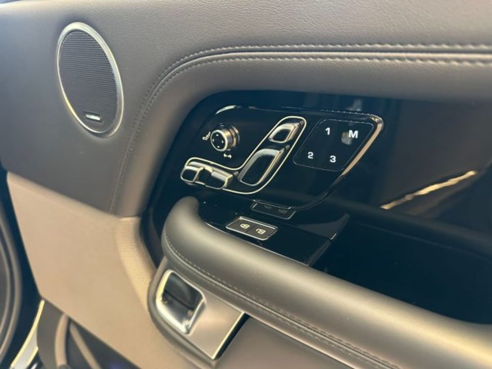 Land Rover Range Rover usata a Modena (4)