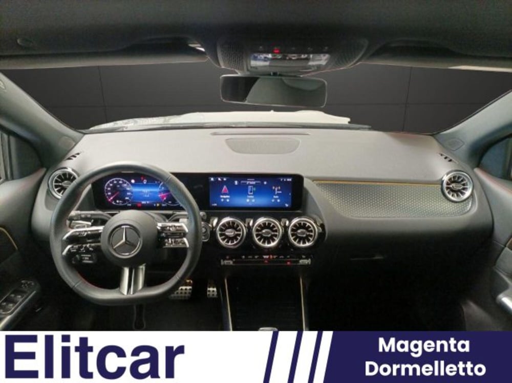 Mercedes-Benz GLA SUV usata a Novara (12)