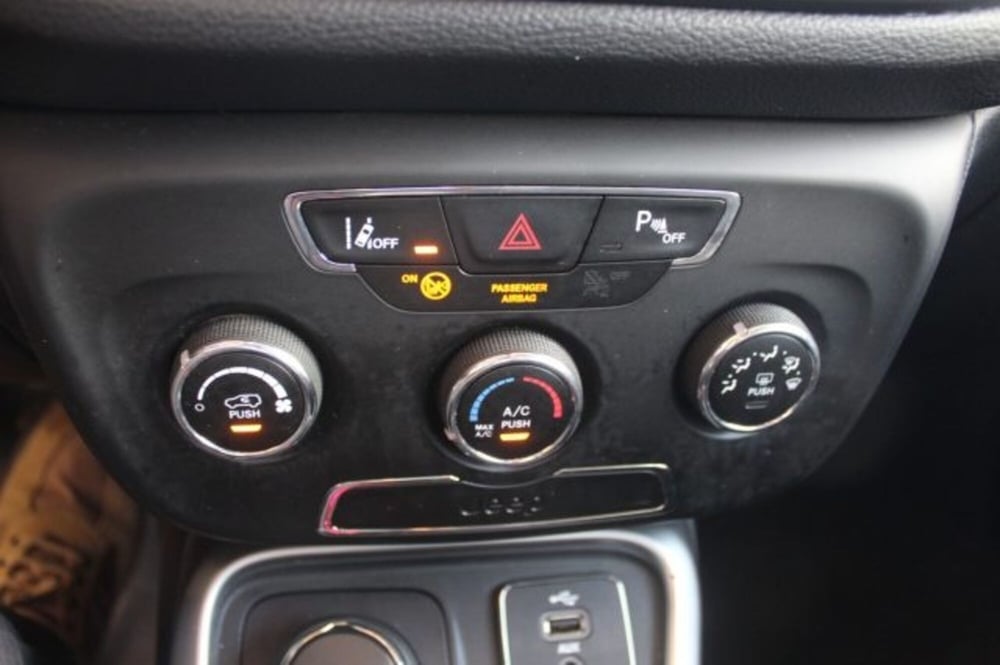 Jeep Compass usata a Roma (15)