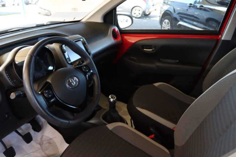 Toyota Aygo usata a Roma (12)