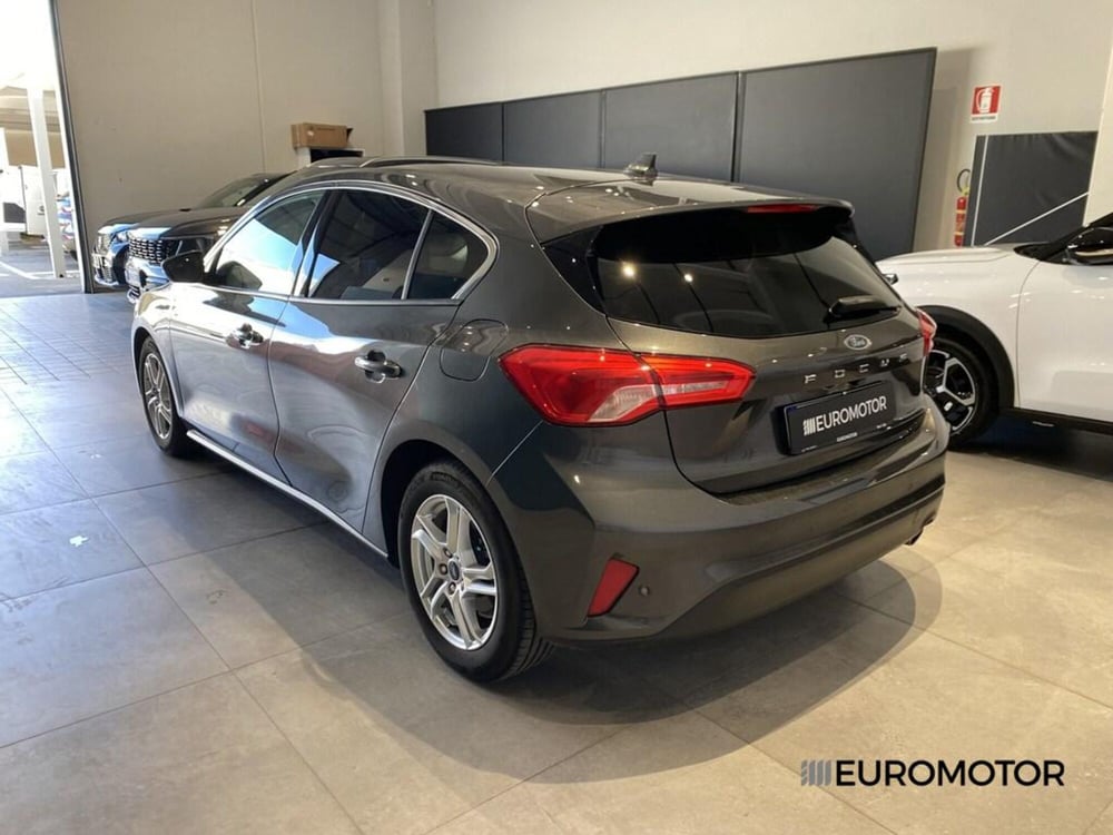 Ford Focus usata a Bari (10)