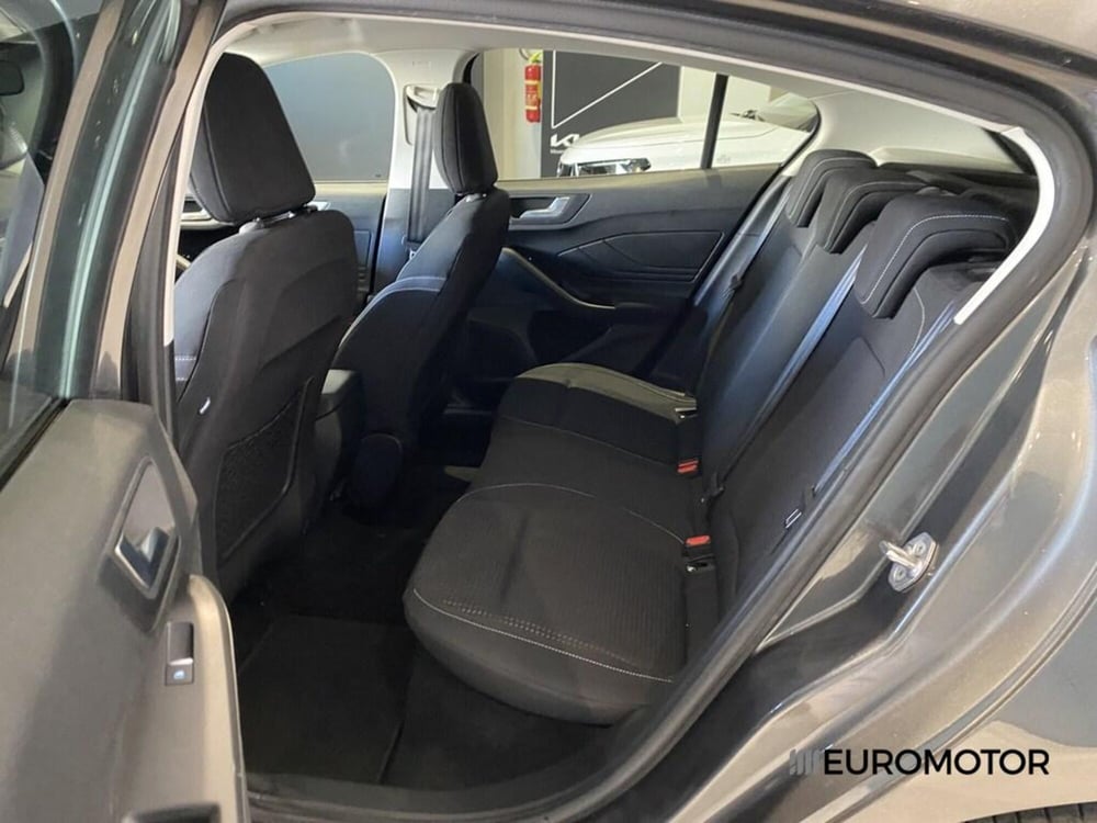 Ford Focus usata a Bari (15)