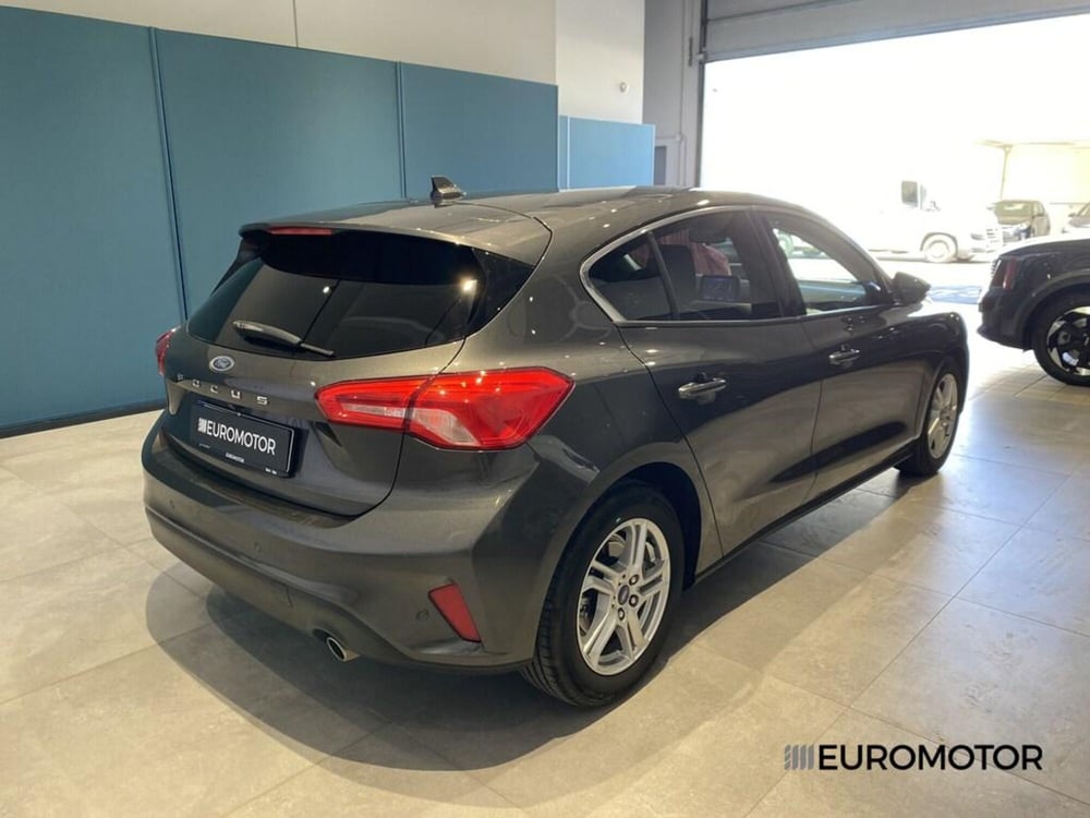 Ford Focus usata a Bari (8)