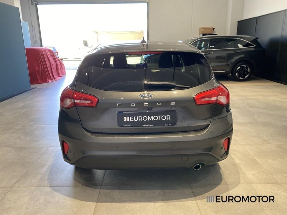 Ford Focus usata a Bari (9)