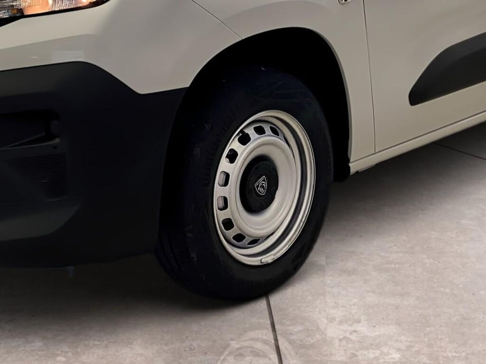 Peugeot Partner Furgone nuova a Torino (15)