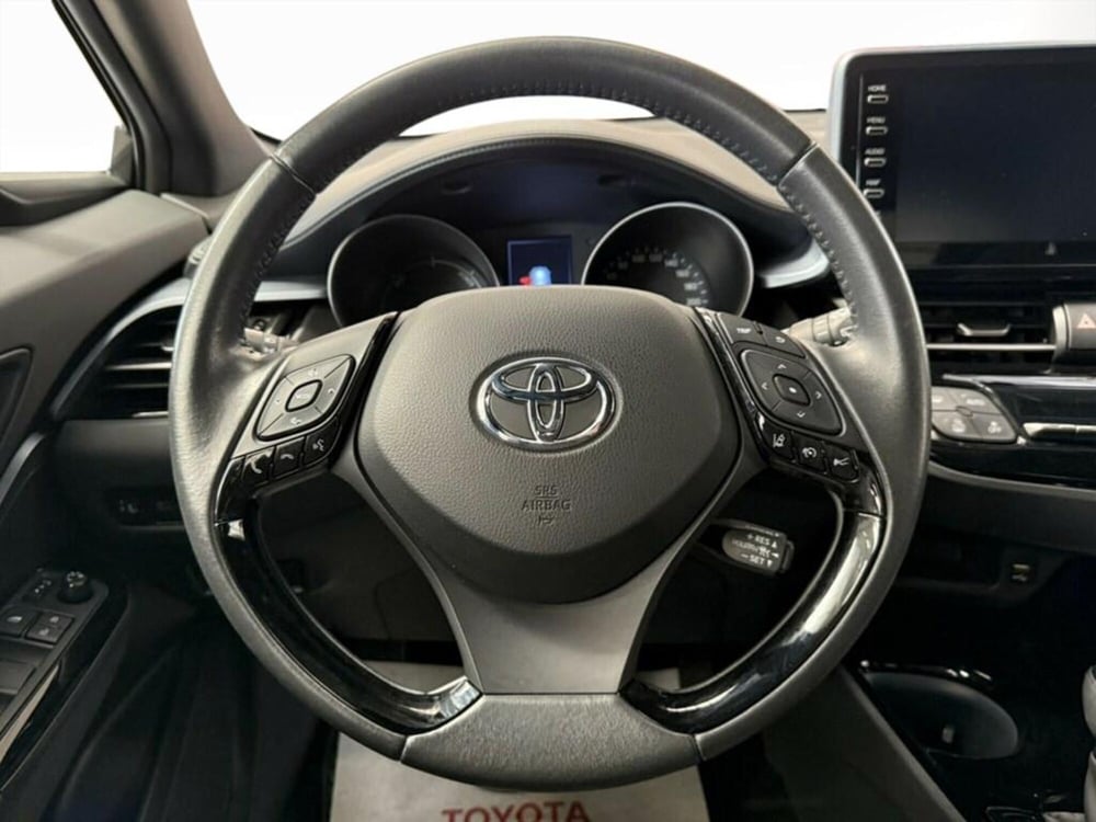 Toyota Toyota C-HR usata a Monza e Brianza (8)
