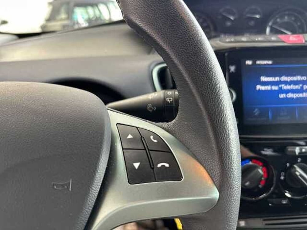 Lancia Ypsilon usata a Venezia (16)