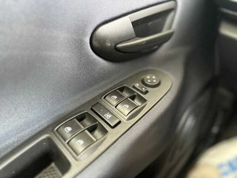 Lancia Ypsilon usata a Venezia (19)