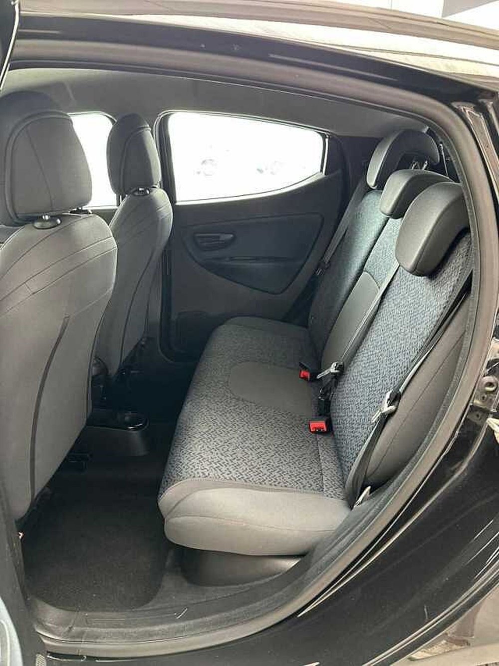 Lancia Ypsilon usata a Venezia (8)