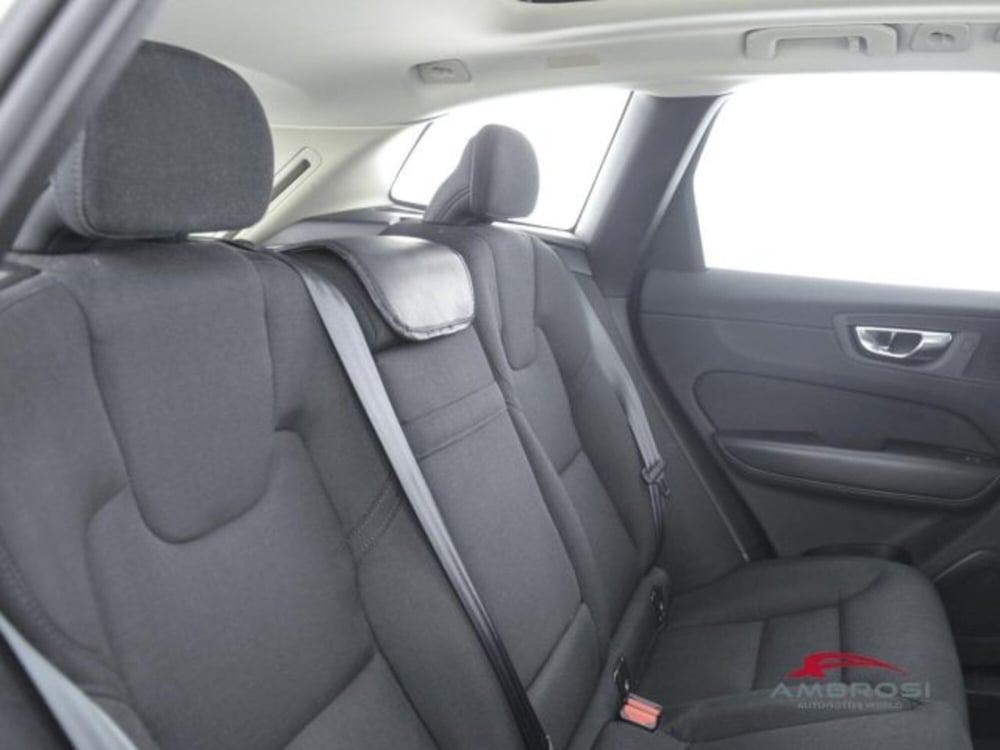 Volvo XC60 usata a Perugia (11)