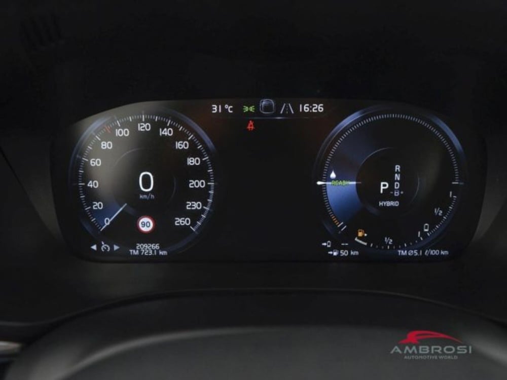 Volvo XC60 usata a Perugia (13)