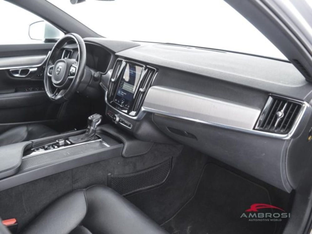 Volvo V90 usata a Perugia (12)