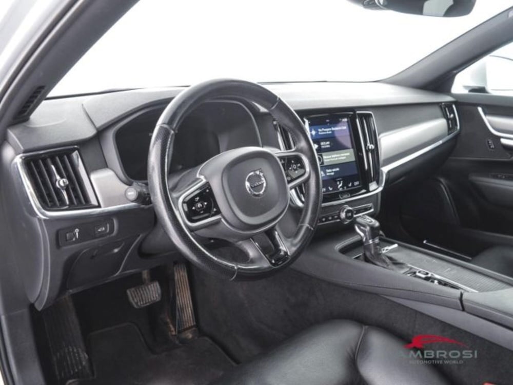 Volvo V90 usata a Perugia (8)