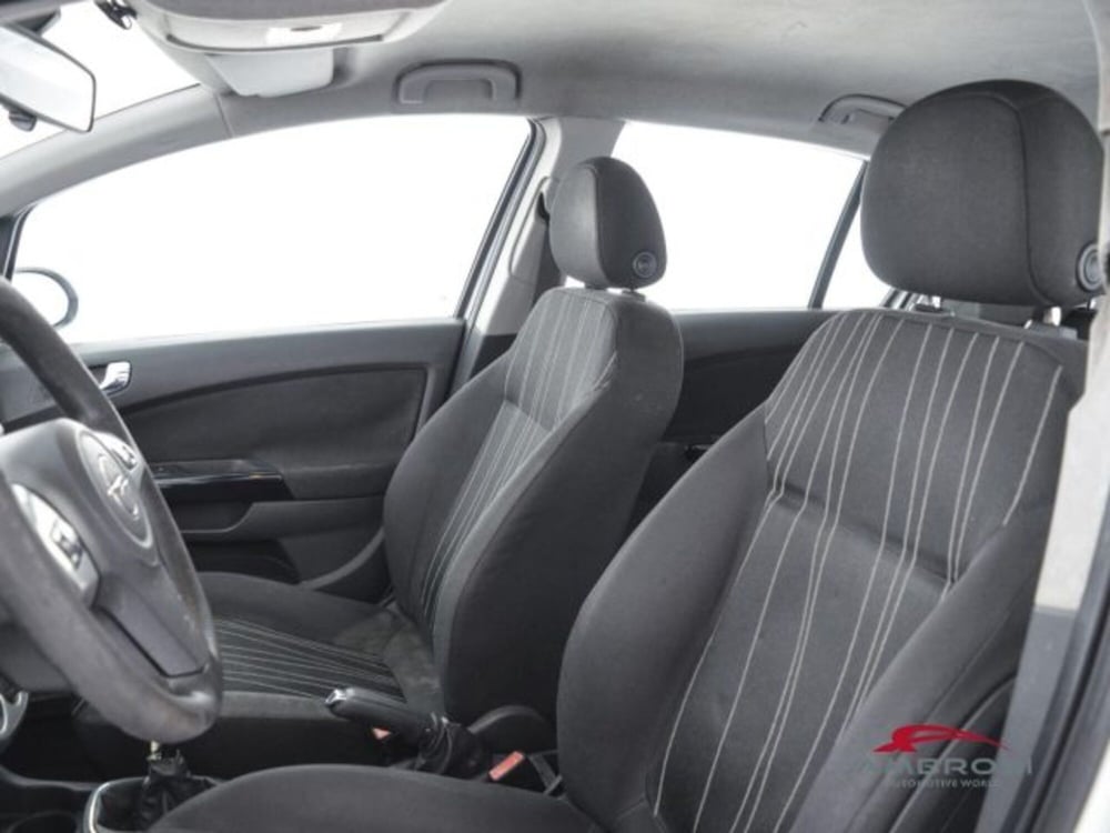 Opel Corsa usata a Perugia (9)