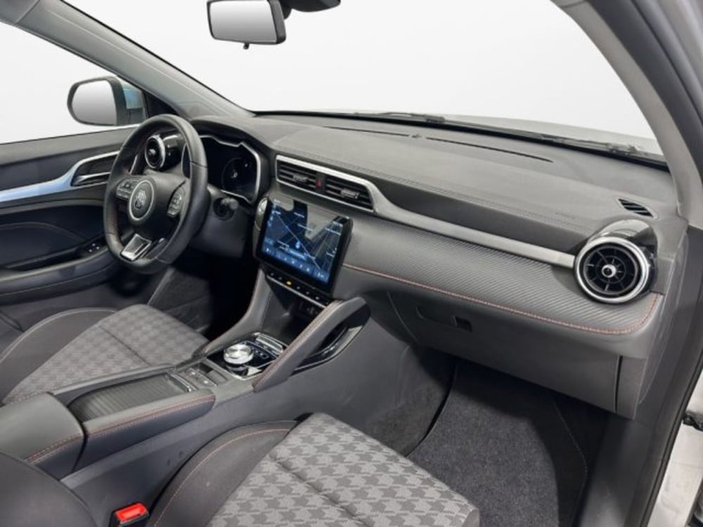 Mg ZS EV usata a Modena (10)