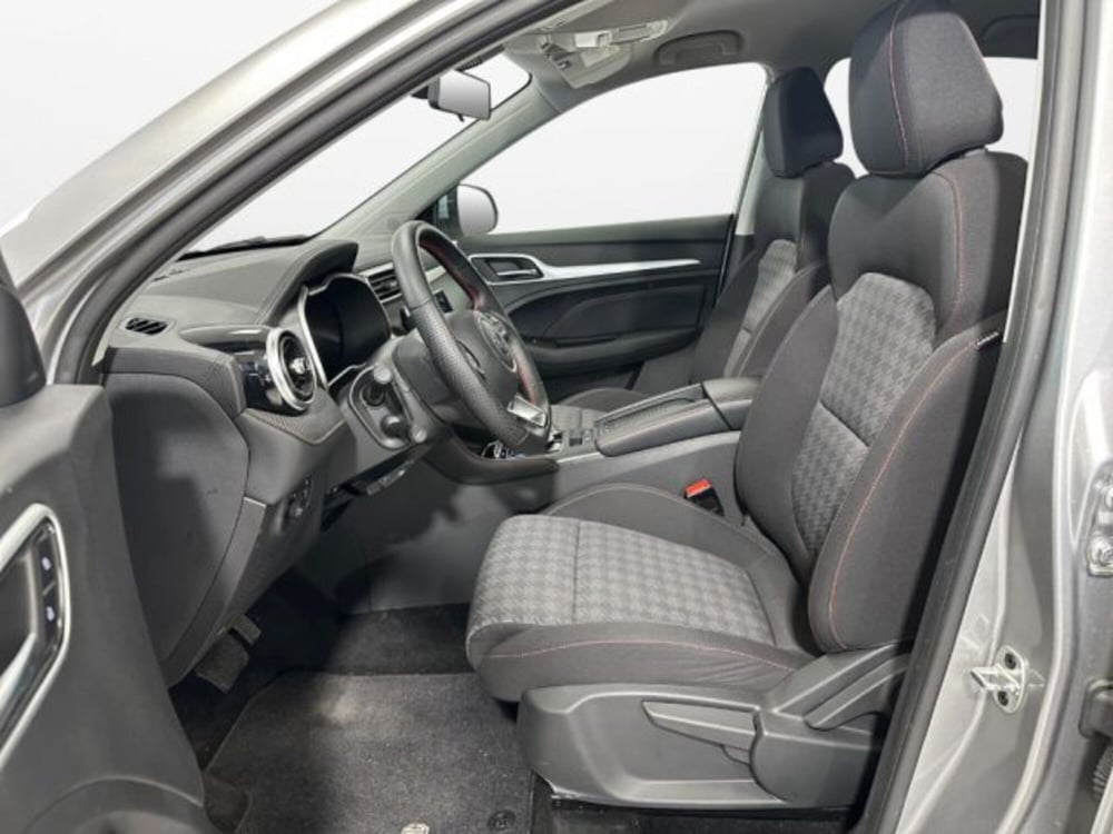 Mg ZS EV usata a Modena (11)