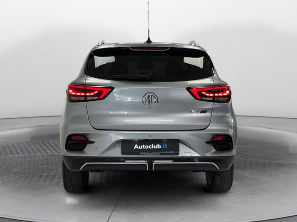 Mg ZS EV usata a Modena (19)