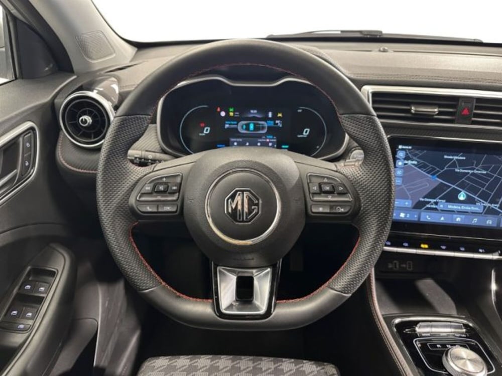 Mg ZS EV usata a Modena (7)
