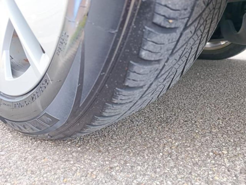 Skoda Enyaq usata a Pisa (2)