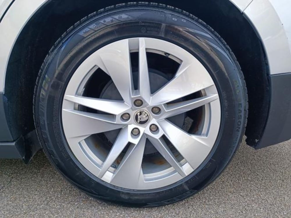 Skoda Enyaq usata a Pisa (6)