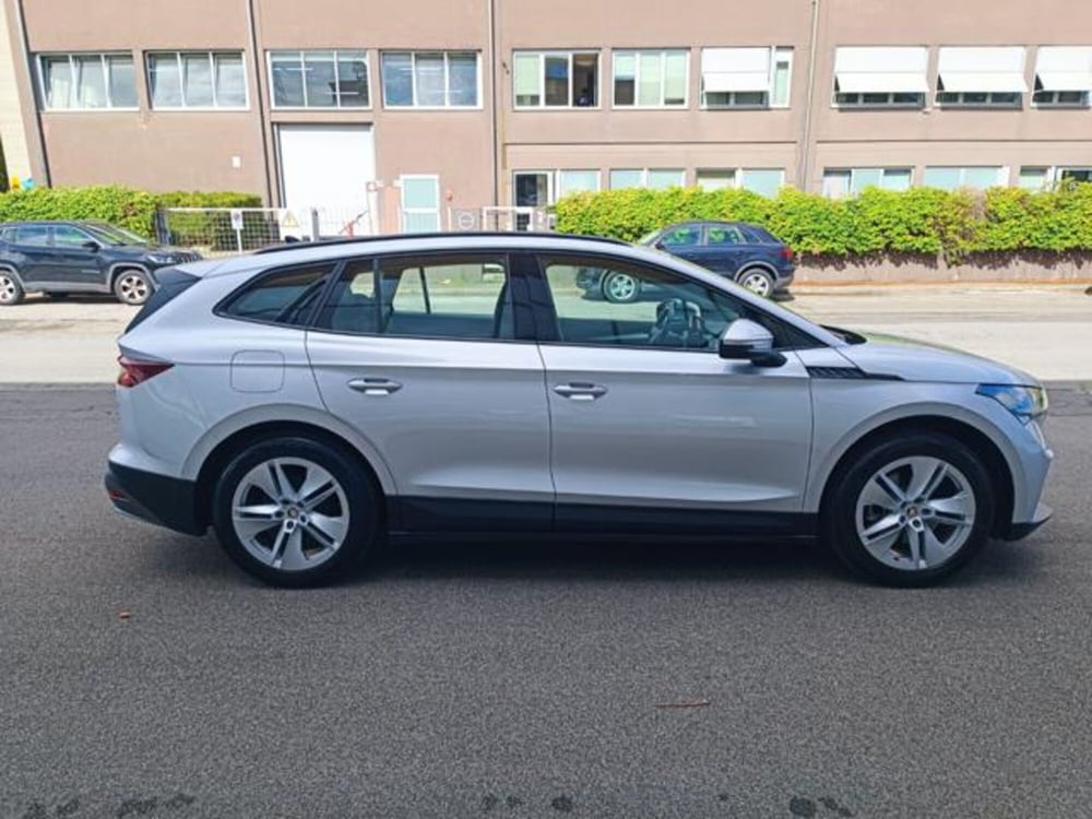 Skoda Enyaq usata a Pisa (7)