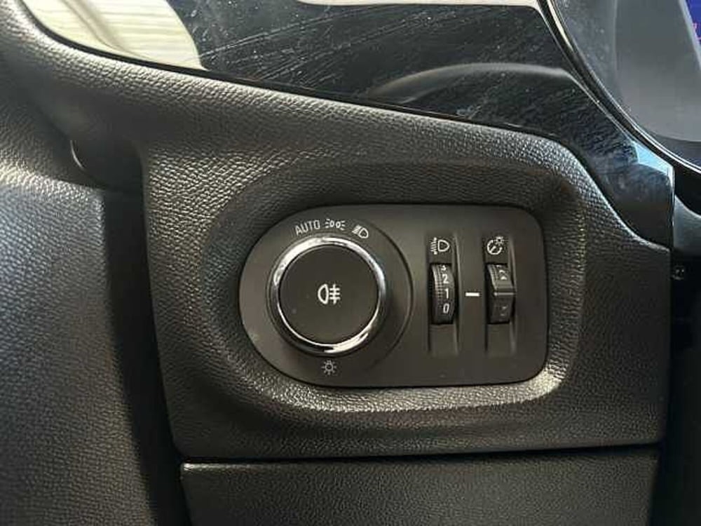 Opel Corsa usata a Venezia (19)