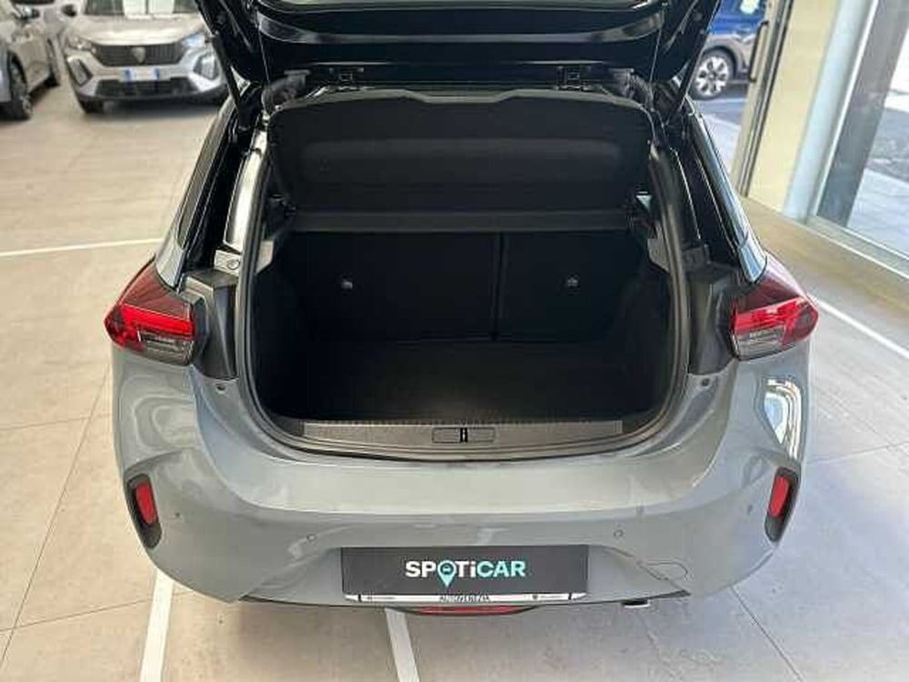Opel Corsa usata a Venezia (5)