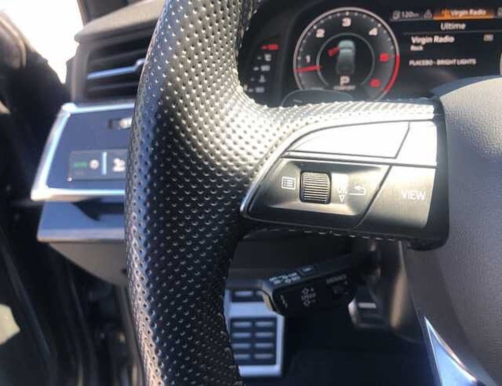 Audi Q7 usata a Lucca (15)