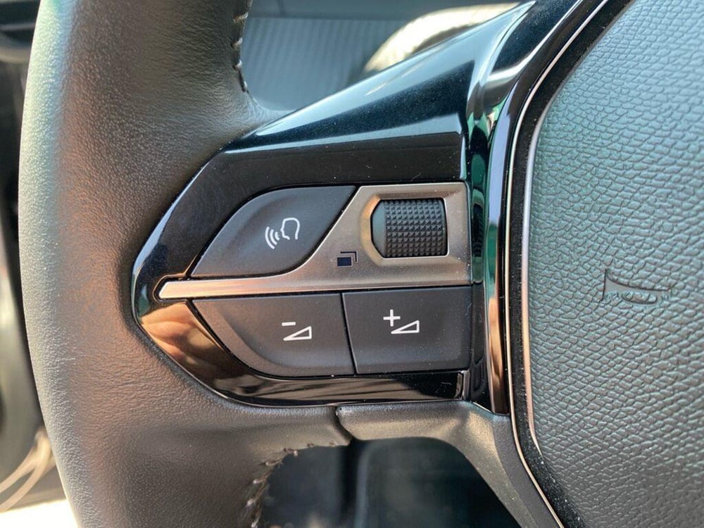 Peugeot 208 usata a Torino (13)