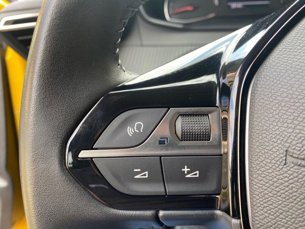 Peugeot 208 usata a Torino (13)