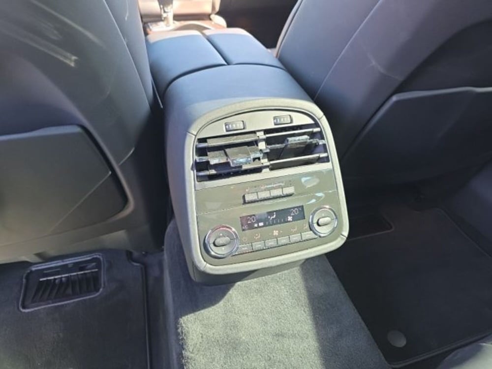 Maserati Quattroporte usata a Frosinone (10)