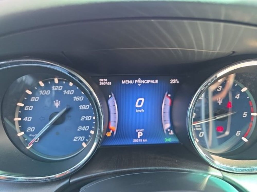 Maserati Quattroporte usata a Frosinone (15)