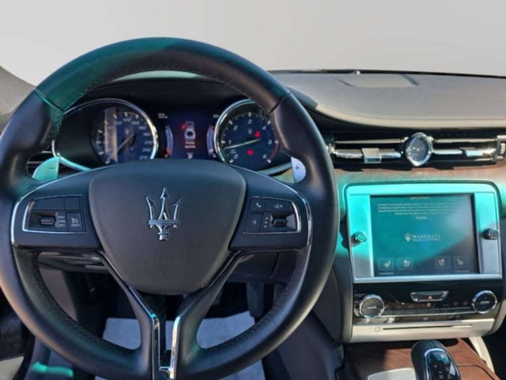 Maserati Quattroporte usata a Frosinone (16)