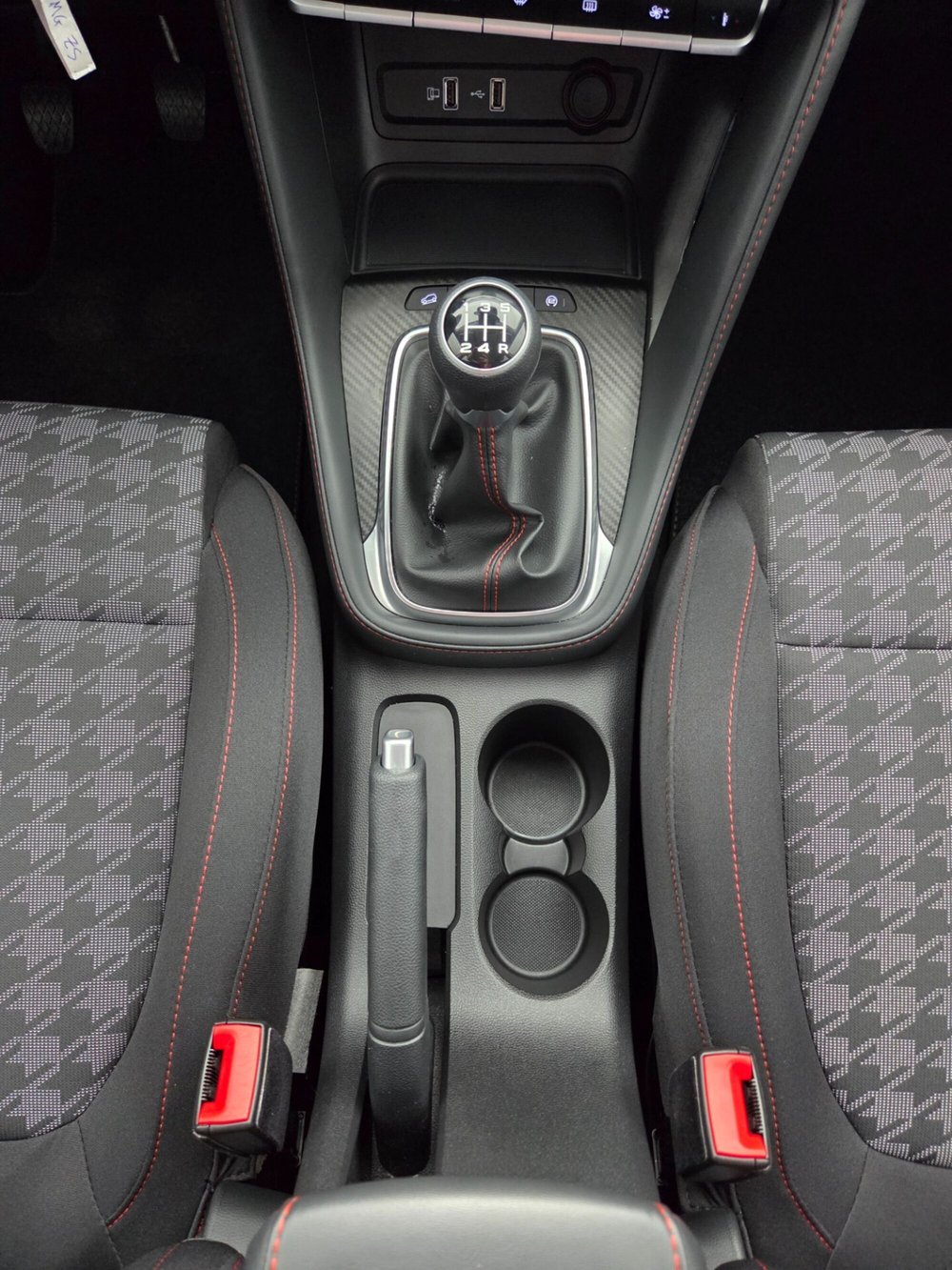 Mg ZS usata a Torino (17)