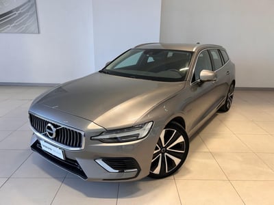 Volvo V60 T6 Recharge AWD Plug-in Hybrid Inscription del 2021 usata a Napoli
