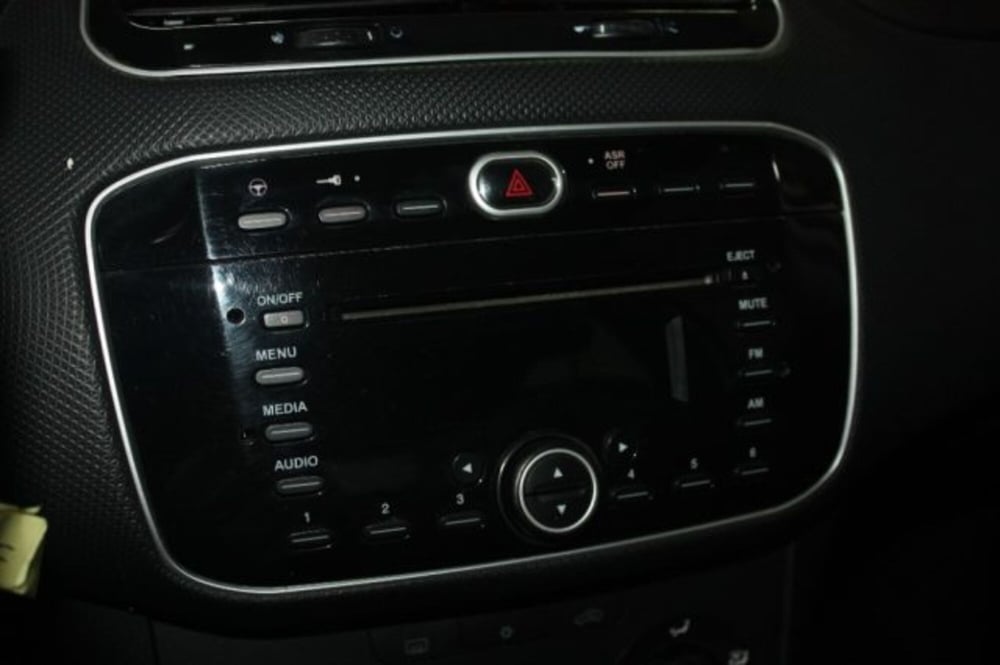 Fiat Punto usata a Viterbo (12)
