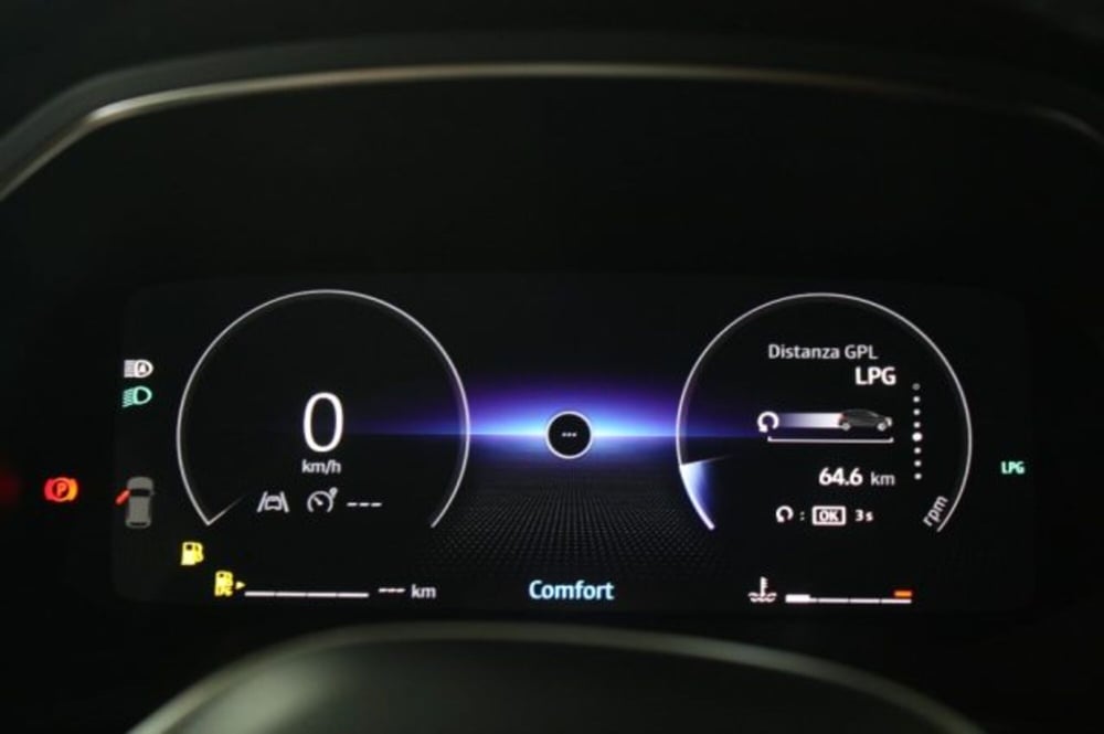 Renault Captur nuova a Viterbo (11)