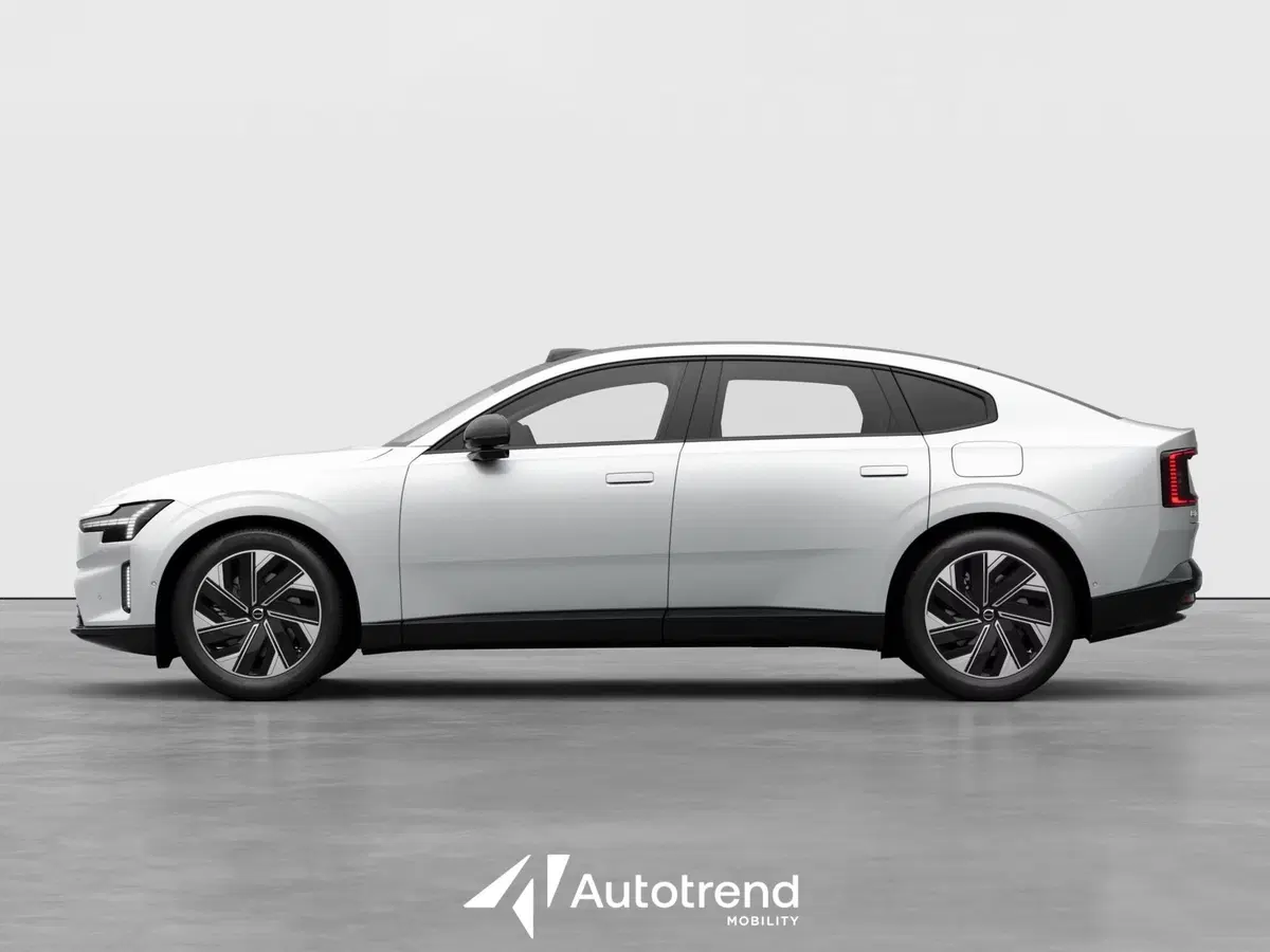 Volvo ES90 nuova a Bari (5)
