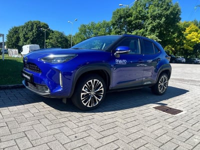 Toyota Yaris Cross Lounge awd-i 130cv e-cvt del 2024 usata a Beregazzo con Figliaro
