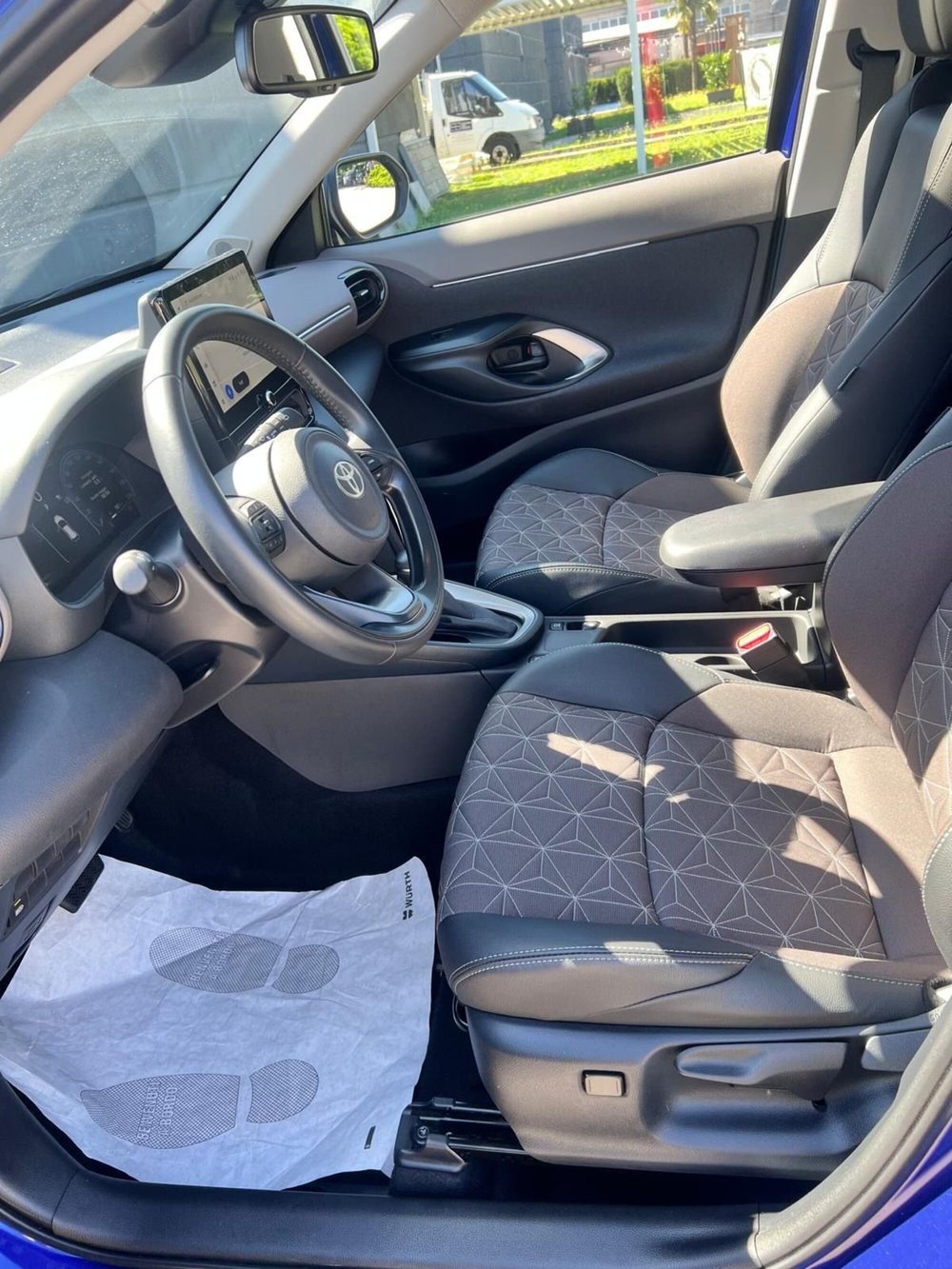 Toyota Yaris Cross usata a Como (6)